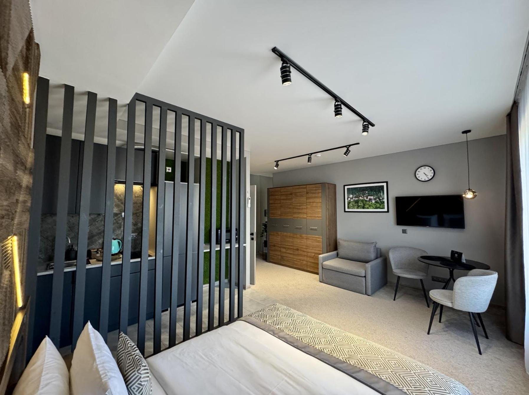 Hide Park Hotel วินนิตซา ภายนอก รูปภาพ